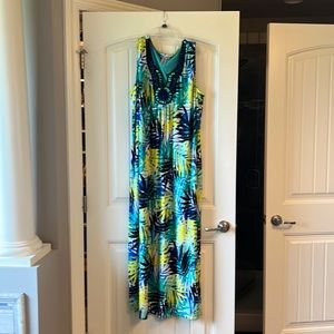 Catherine’s maxi sleeveless dress.